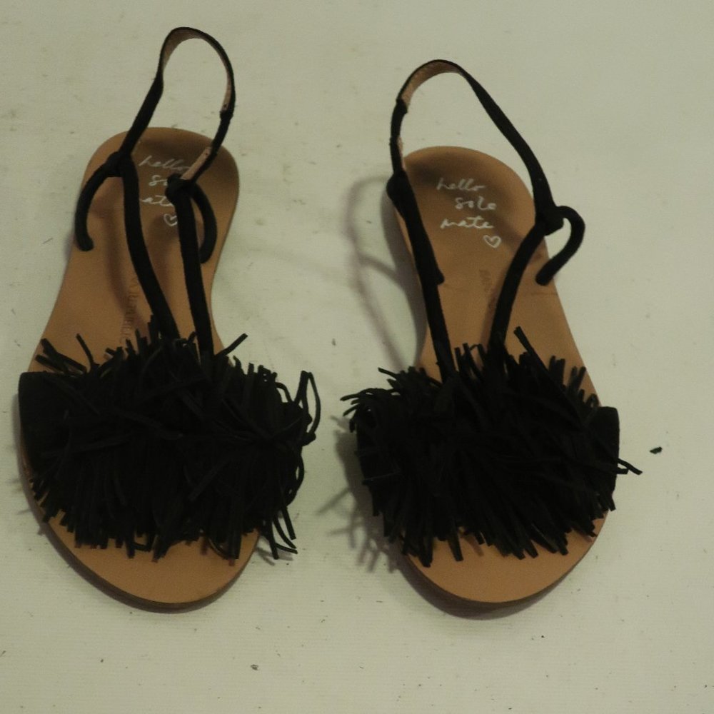 BANANA REPUBLIC BLACK FLAT SUEDE FRINGE SANDALS 6